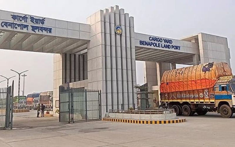 সংযুক্ত ছবি